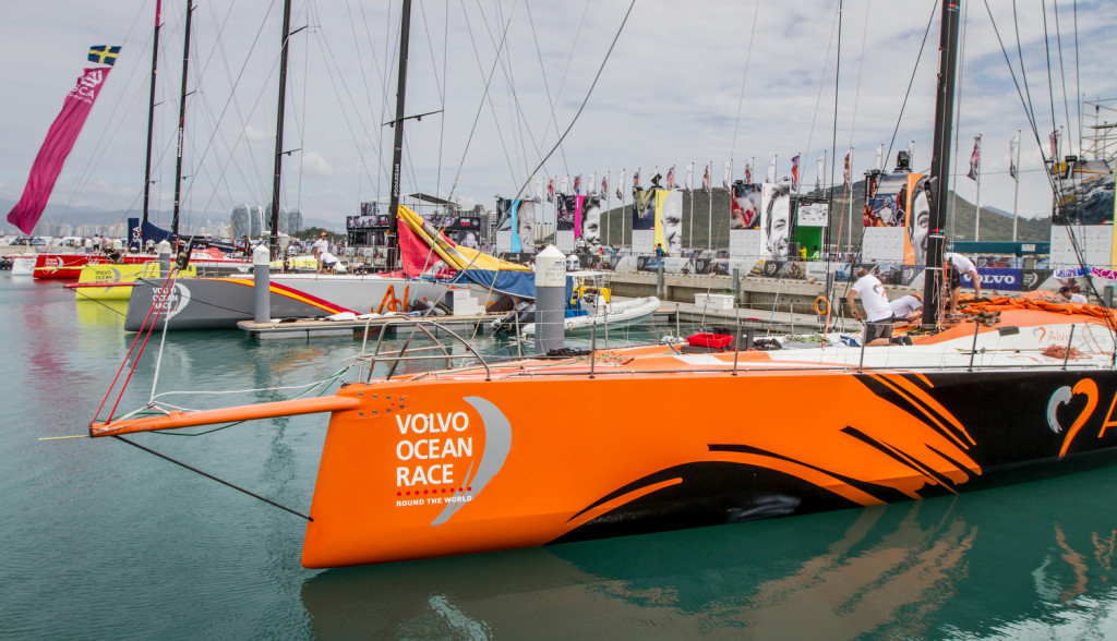 February 2, 2015. Sanya Stopover; After 6 days of checks and repairs, Team Alvimedicas VO65 is put back into the water. (Photo © Ainhoa Sanchez Volvo Ocean Race)