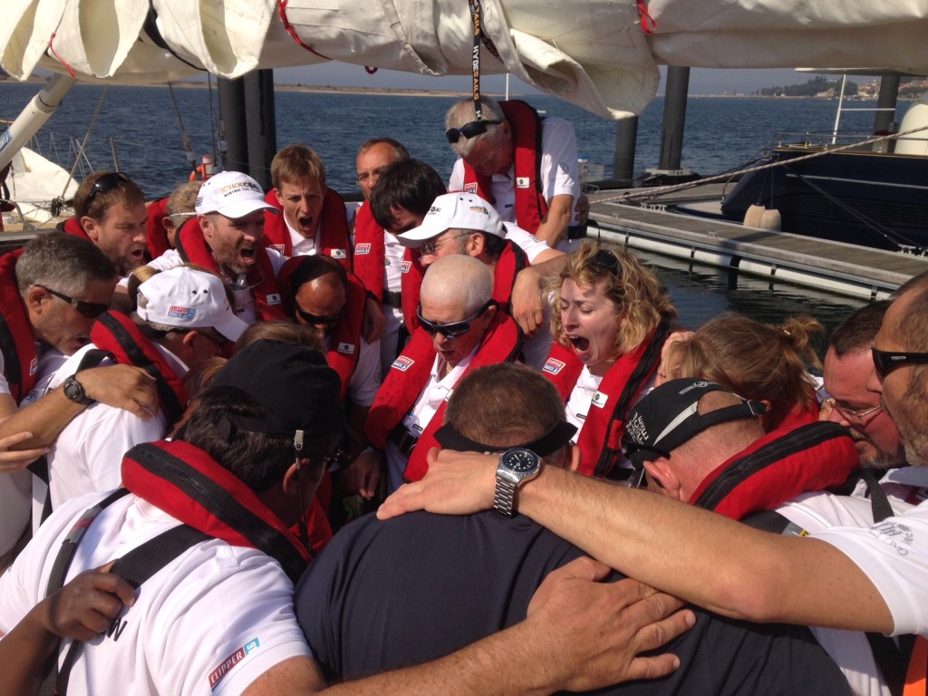 IchorCoal team resumes racing after saying a prayer for lost crewmate. (Photo © OnEdition)