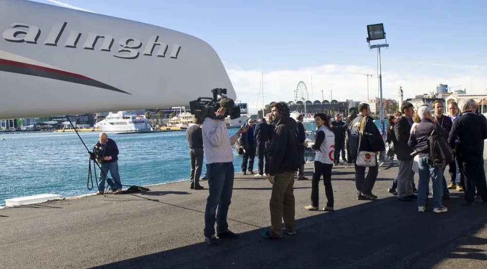 alinghi-5-in-valencia-by-luca-butto Alinghi 5 In Valencia (Photo by Luca Butto'/Alinghi)