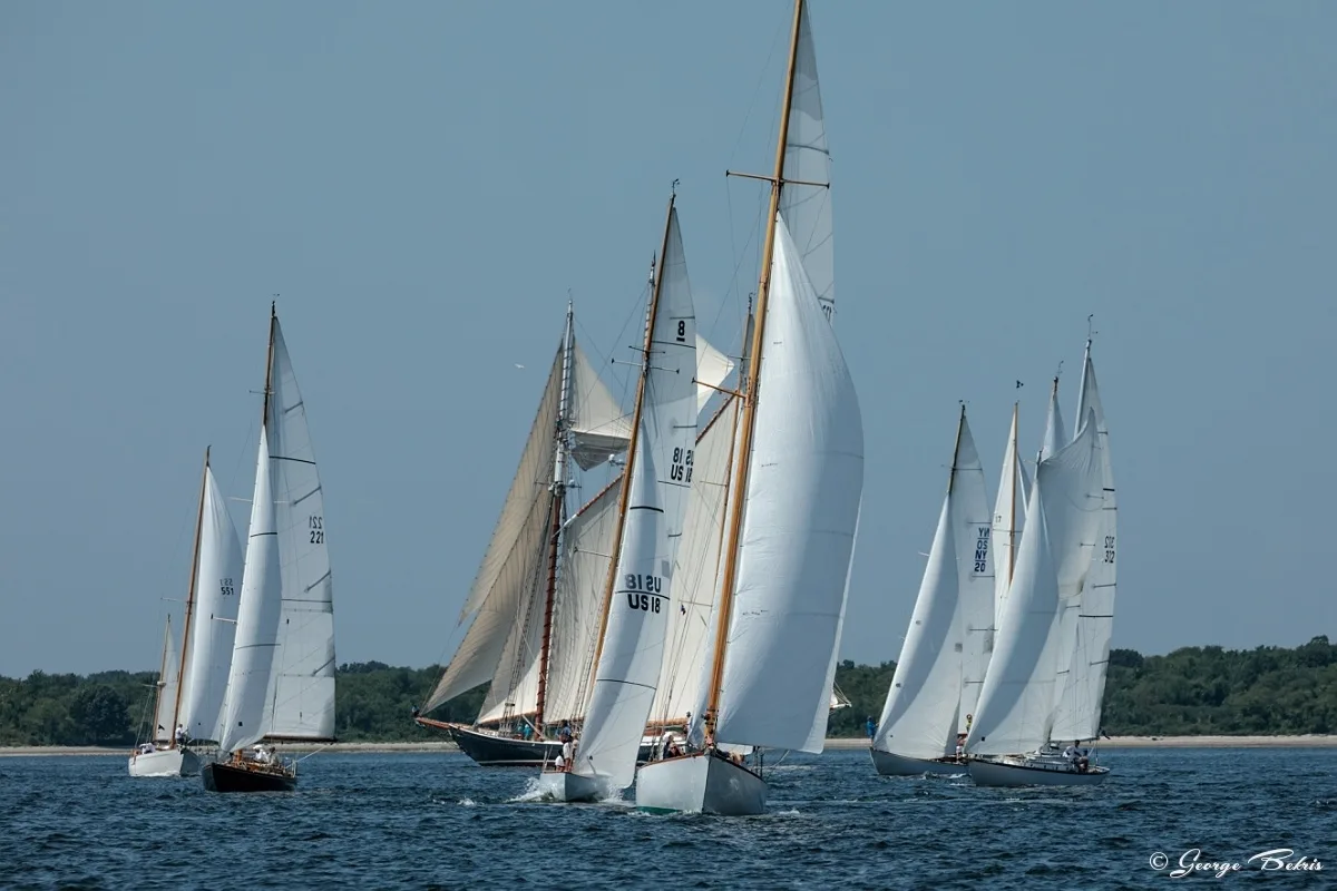 Classic_Herreshoff_George_Bekris_03