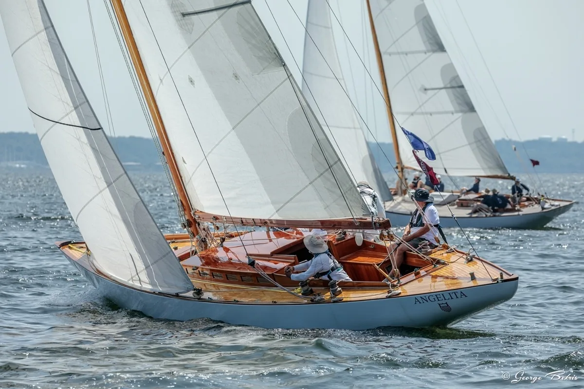 Classic_Herreshoff_George_Bekris_05
