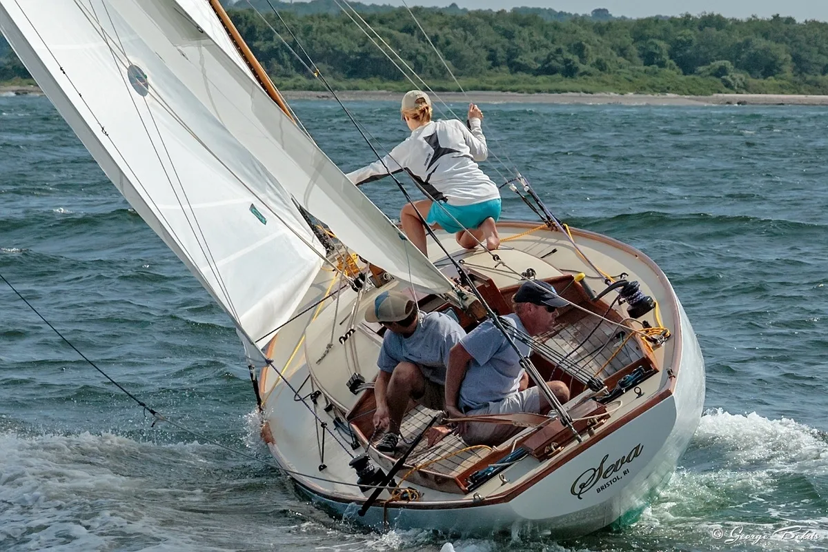 Classic_Herreshoff_George_Bekris_14