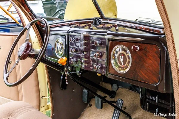 New_England_Concours_25_George_Bekris_030